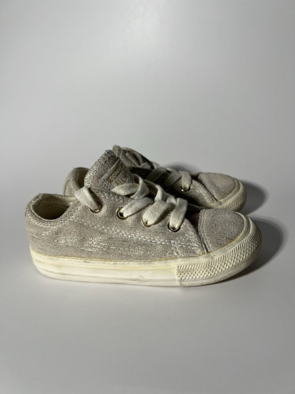 Converse Chuck Taylor All Star Gold Shimmer Suede Toddler Girls Size 8 - Picture 3 of 10